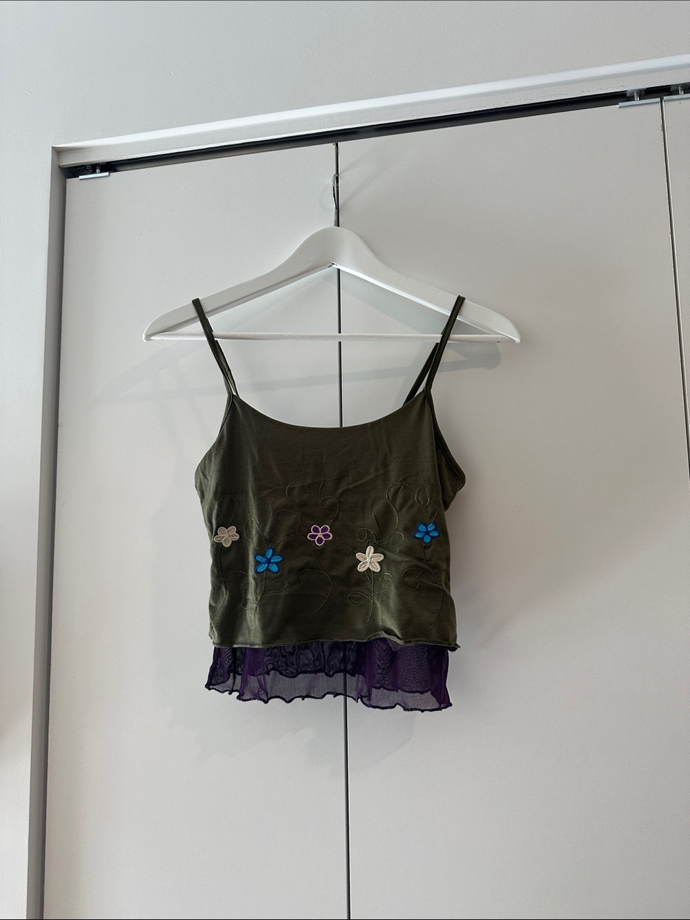 Olive Green Floral Appliqué Cami Top with Purple Mesh Hem - Picture 4 of 4